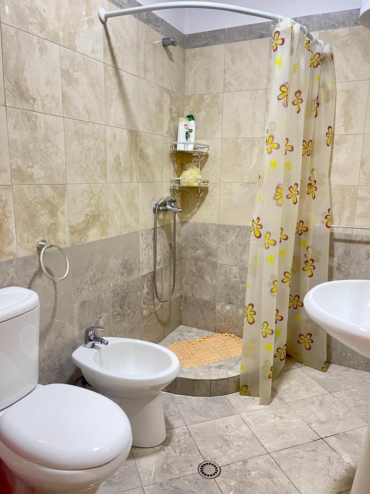 Apartament Shkembi I Kavajes ドゥラス エクステリア 写真